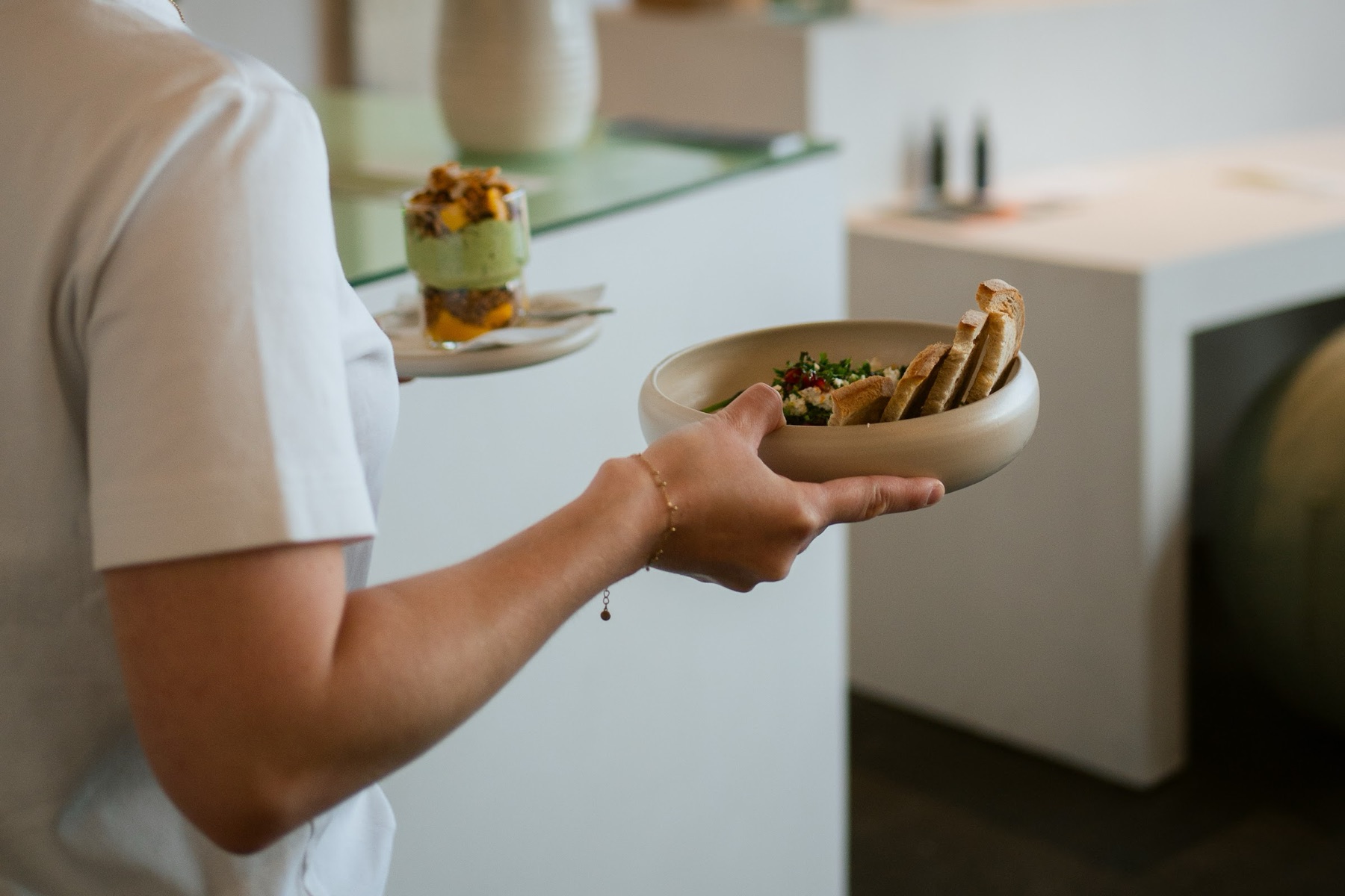 Een bowl wordt uitgeserveerd bij OAAS